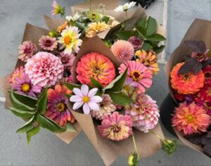 famous meadow floral beacon 180